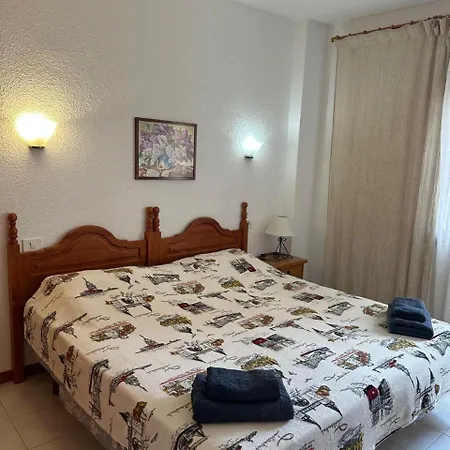 Angeles Los Cristianos